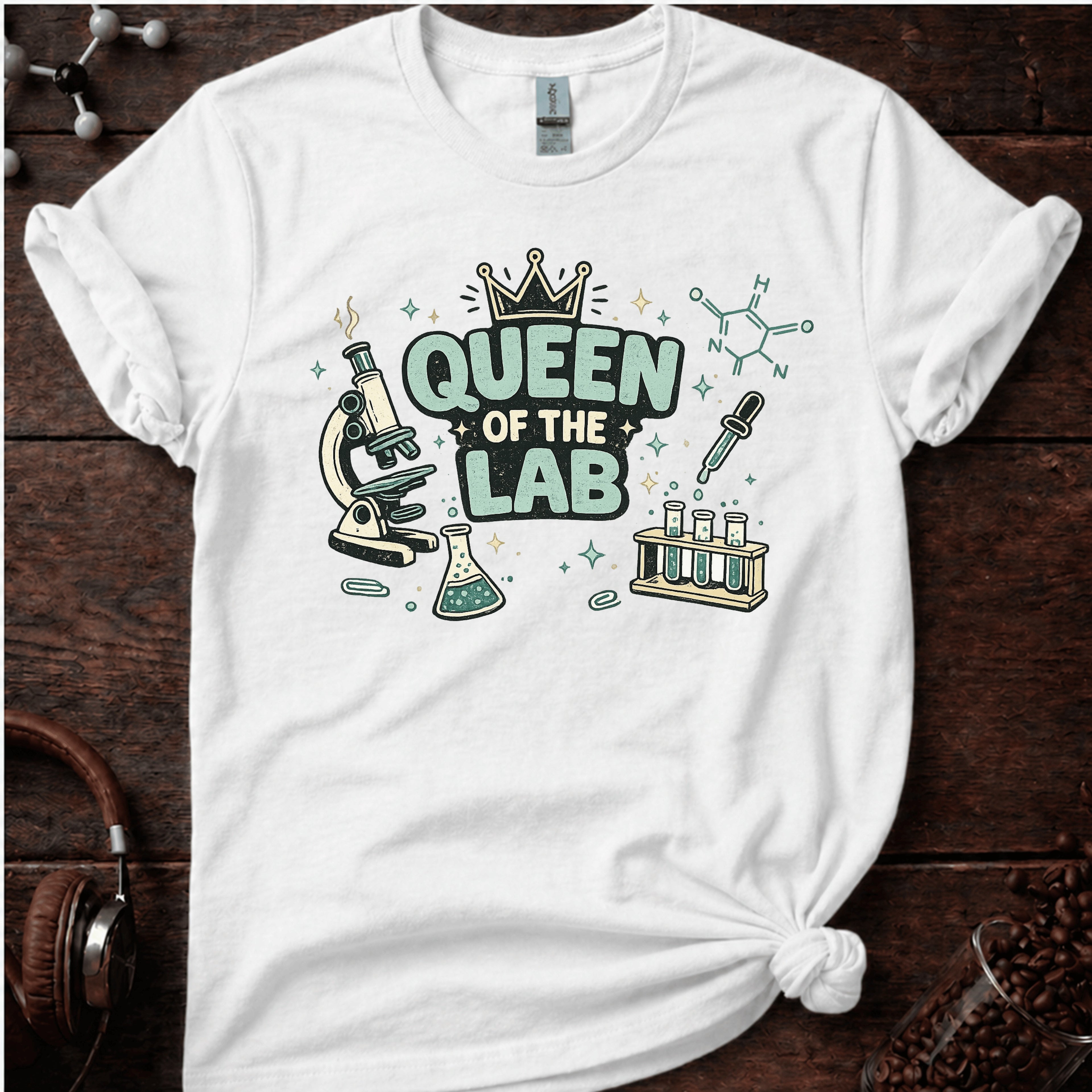Queen of The Lab Tee